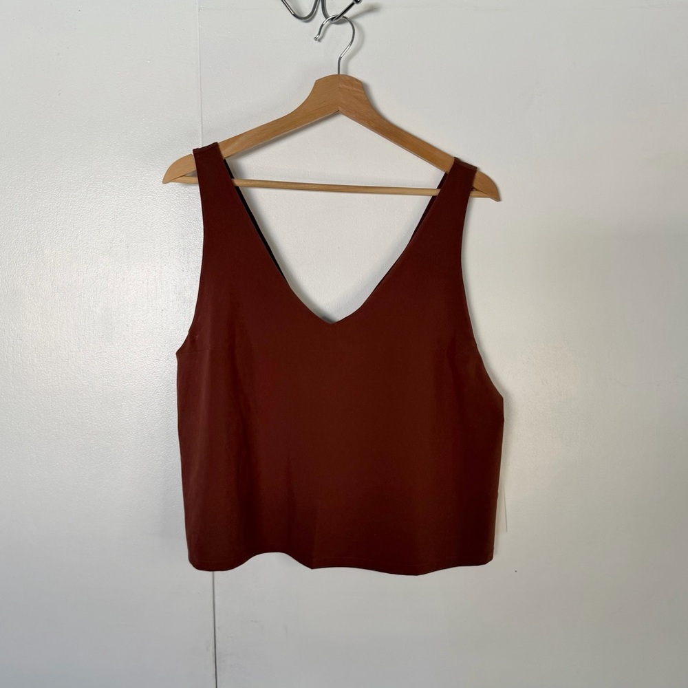 NWT vuori villa tank